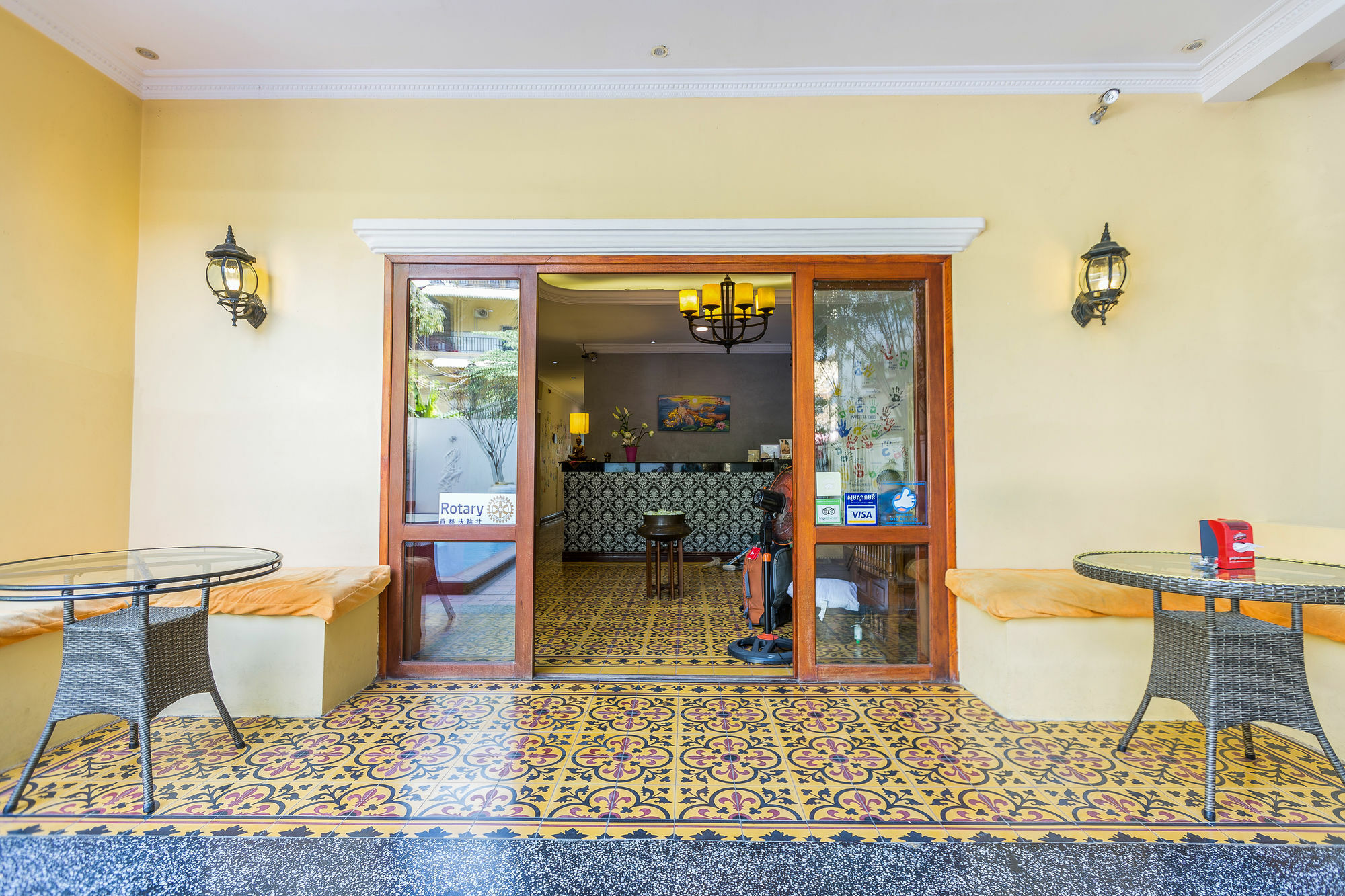 Jasmin Monument Hotel Phnom Penh Exterior photo